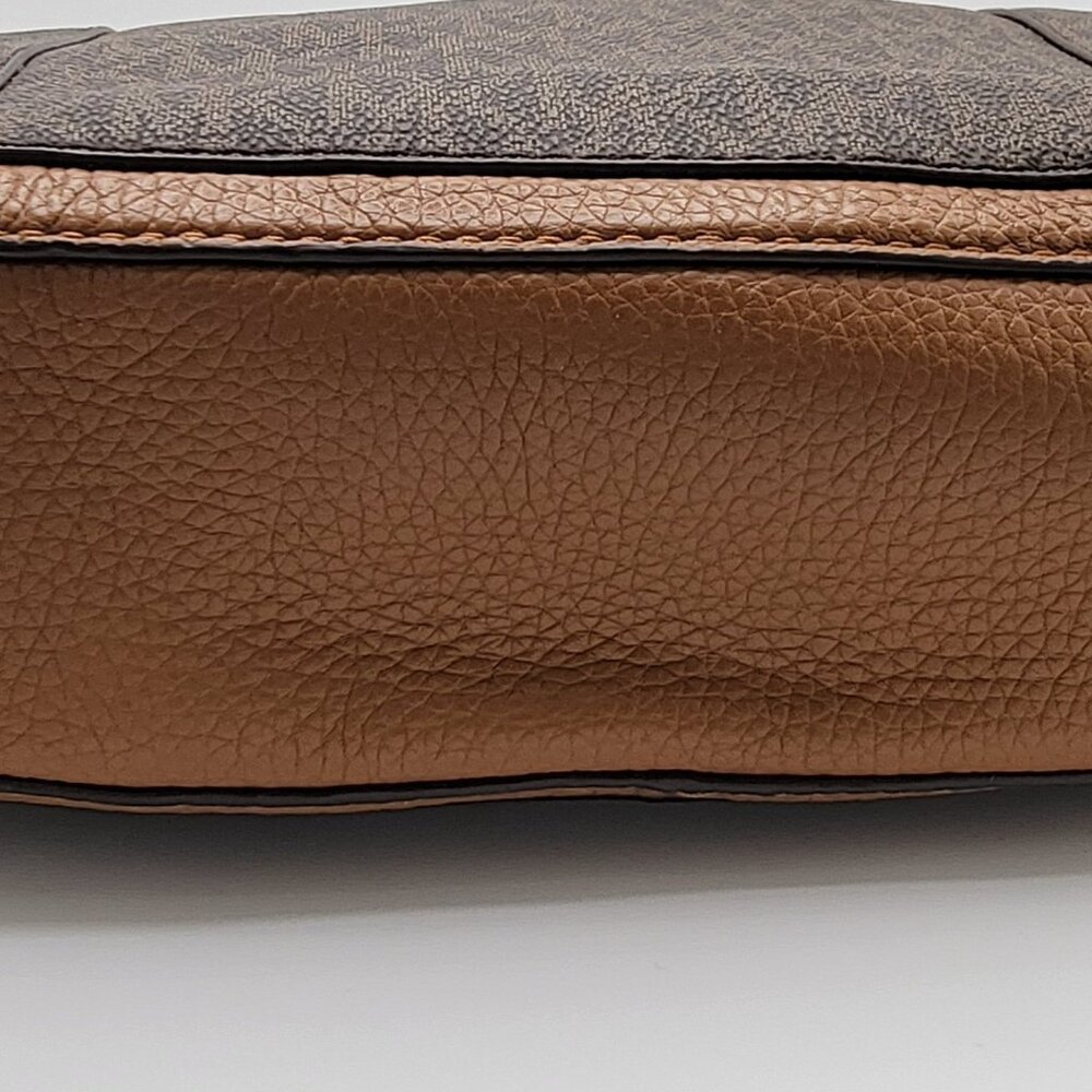 Michael Kors Lydia Brown - Picture 3 of 10